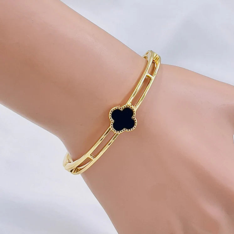 ZJB270 ZXS Clover Bracelet