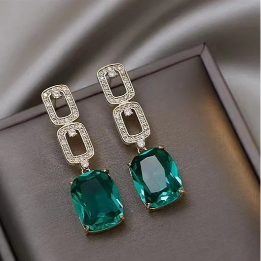 ZJE0002. STERLING SQUARE DROP EARRINGS PAIR