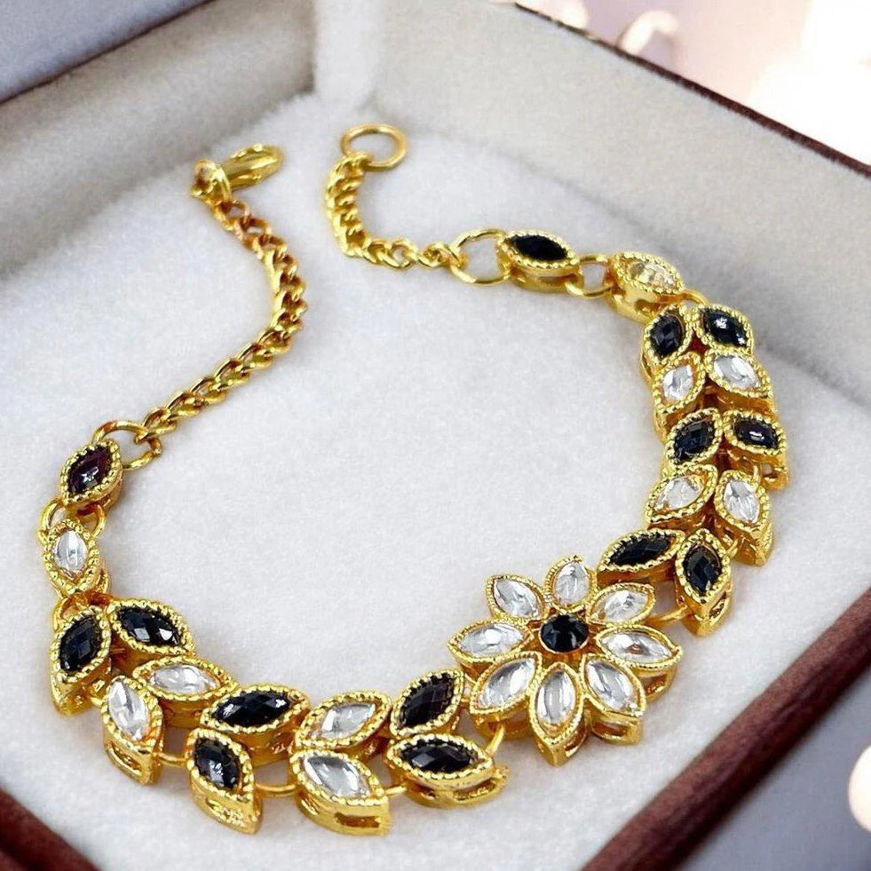 ZRJ00162 FRN Marquise Flower Bracelet