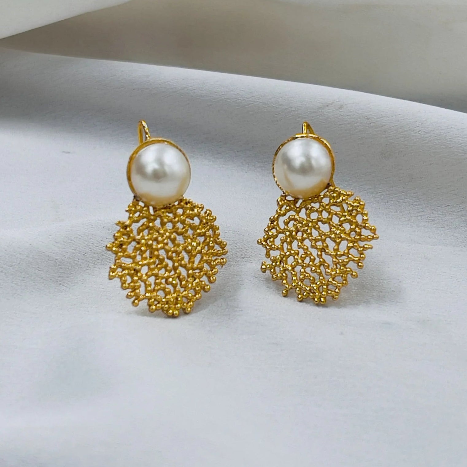 ZRJ177 FRN Round Ear Tops Pair
