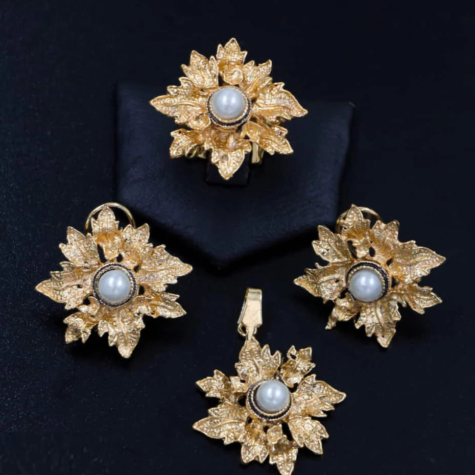 ZRJ198 MZM Flower Pendant Set