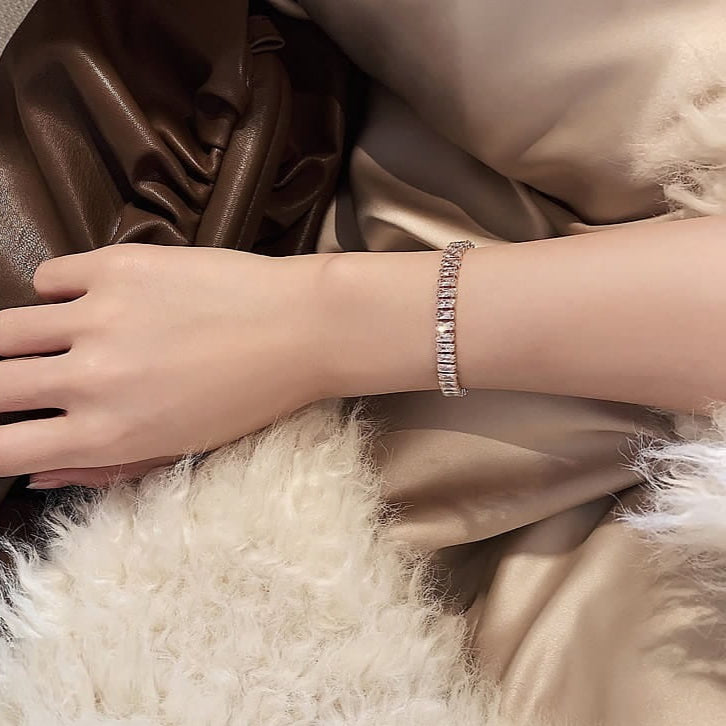 ZHJ172 XST Baguette Joint Hand Bracelet Adjustable