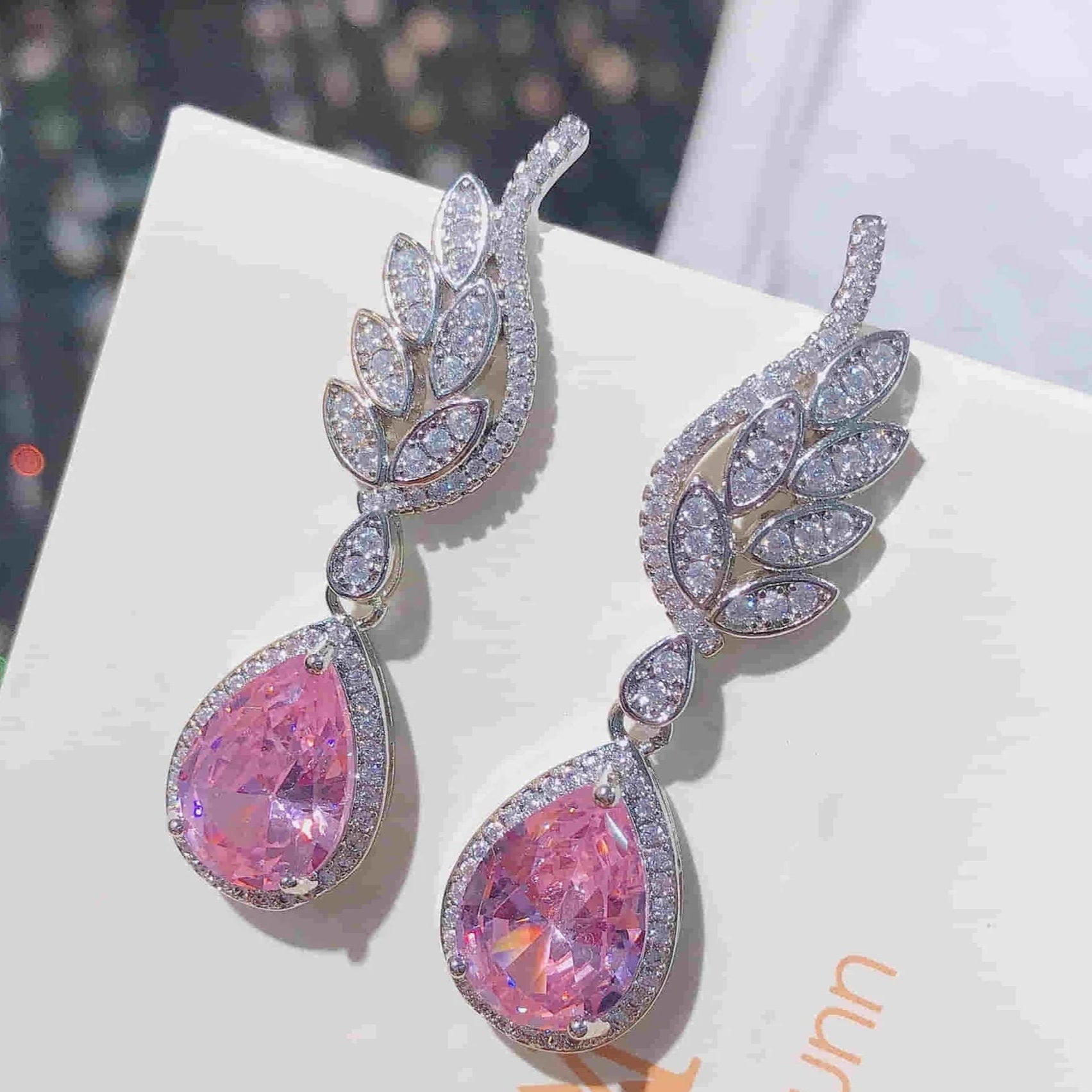 ZRJ285 GWH Leaf Teardrop Earring 👑