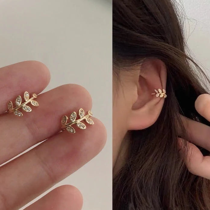 ZHJ061 JMN Leaf Single Ear Cuff