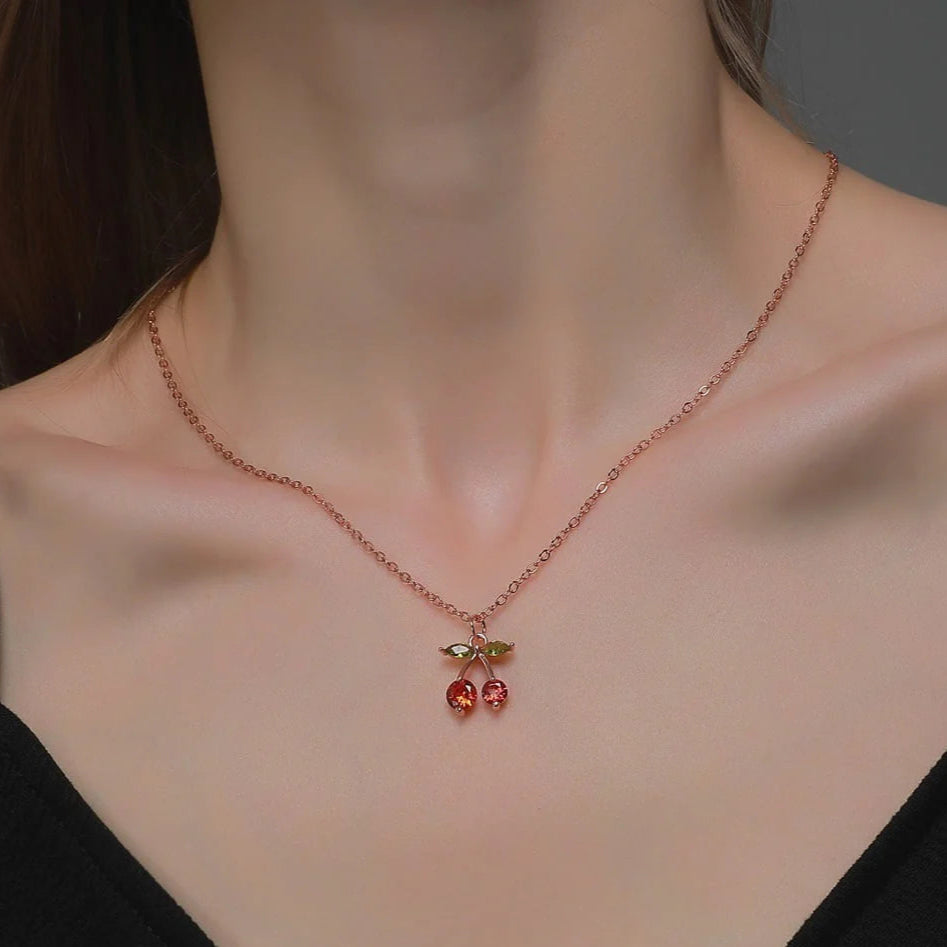ZRJ288 QWN Cherry/Leaf Pendant Necklace
