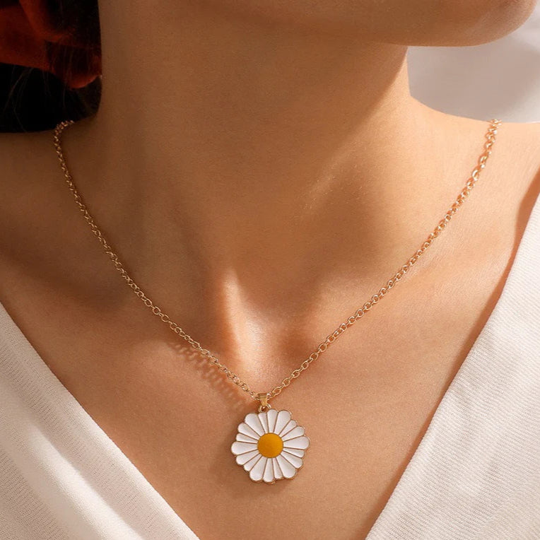 ZRJ435 YYE Morflora Pendent With Chain