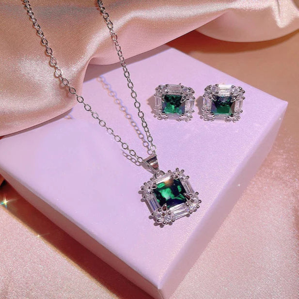 ZRJ614 KYC Square Pendent Set 👑