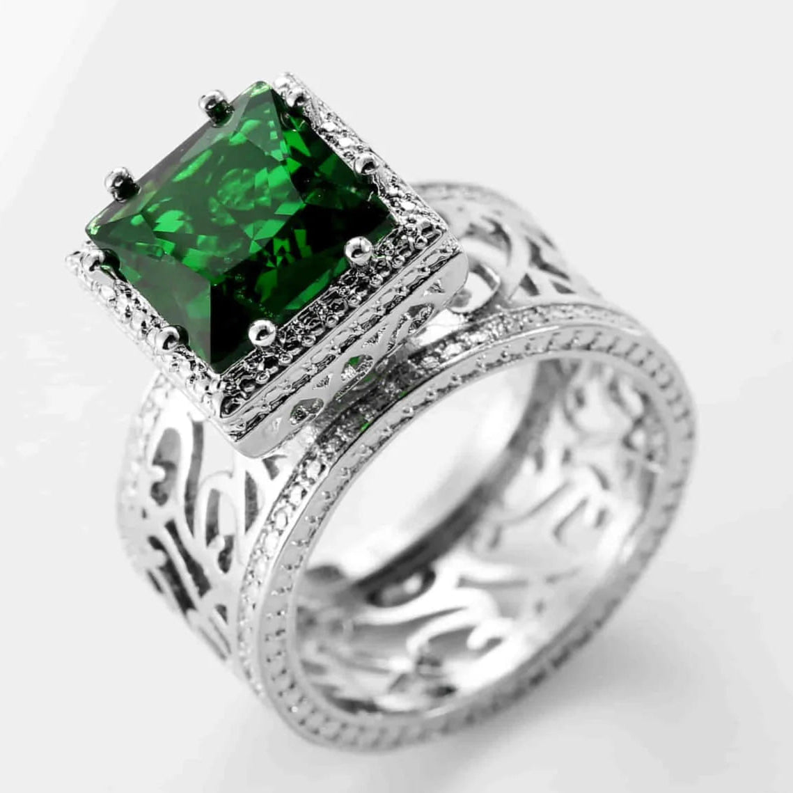 ZRJ056 GWH Square Larger Band Ring 👑