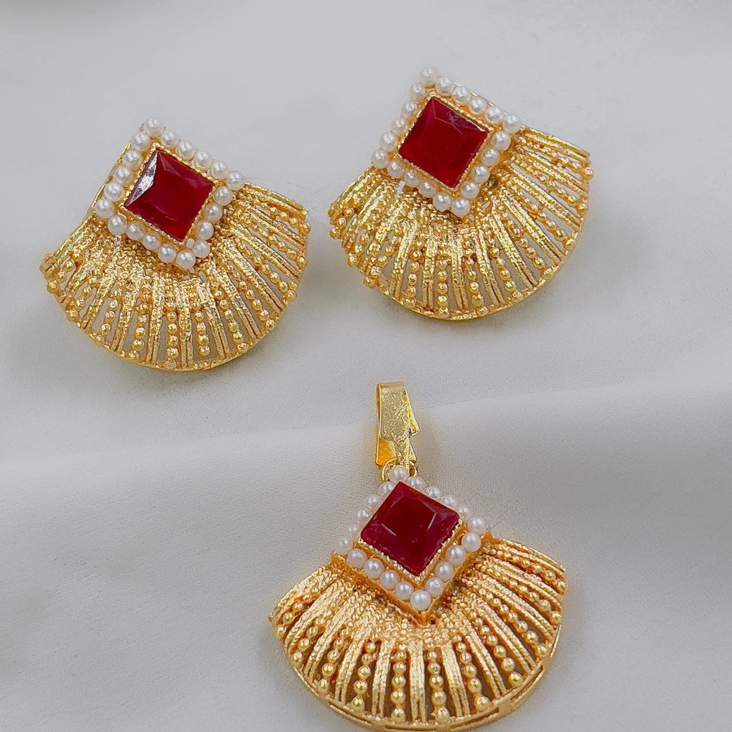ZRJ231 MZM Pearl Square Pendant Set