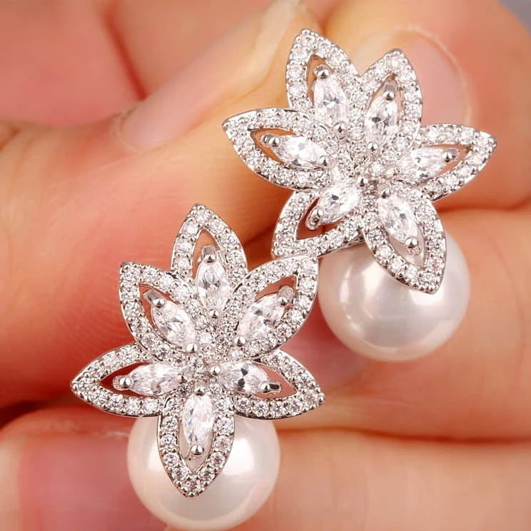 ZRJ278 DNG Pearl Earring Studs 👑