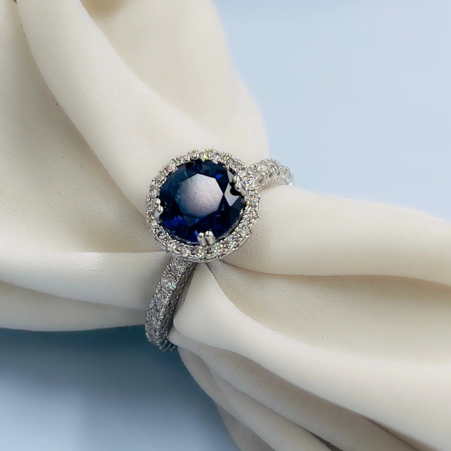 ZJR0005. Blue Round Ring 👑