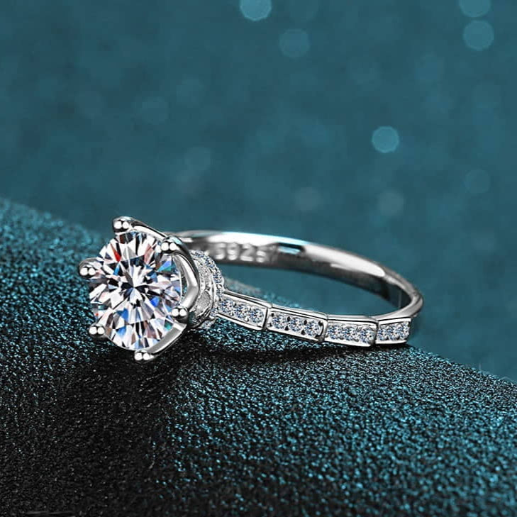 ZJR0004. Round Tapered Ring